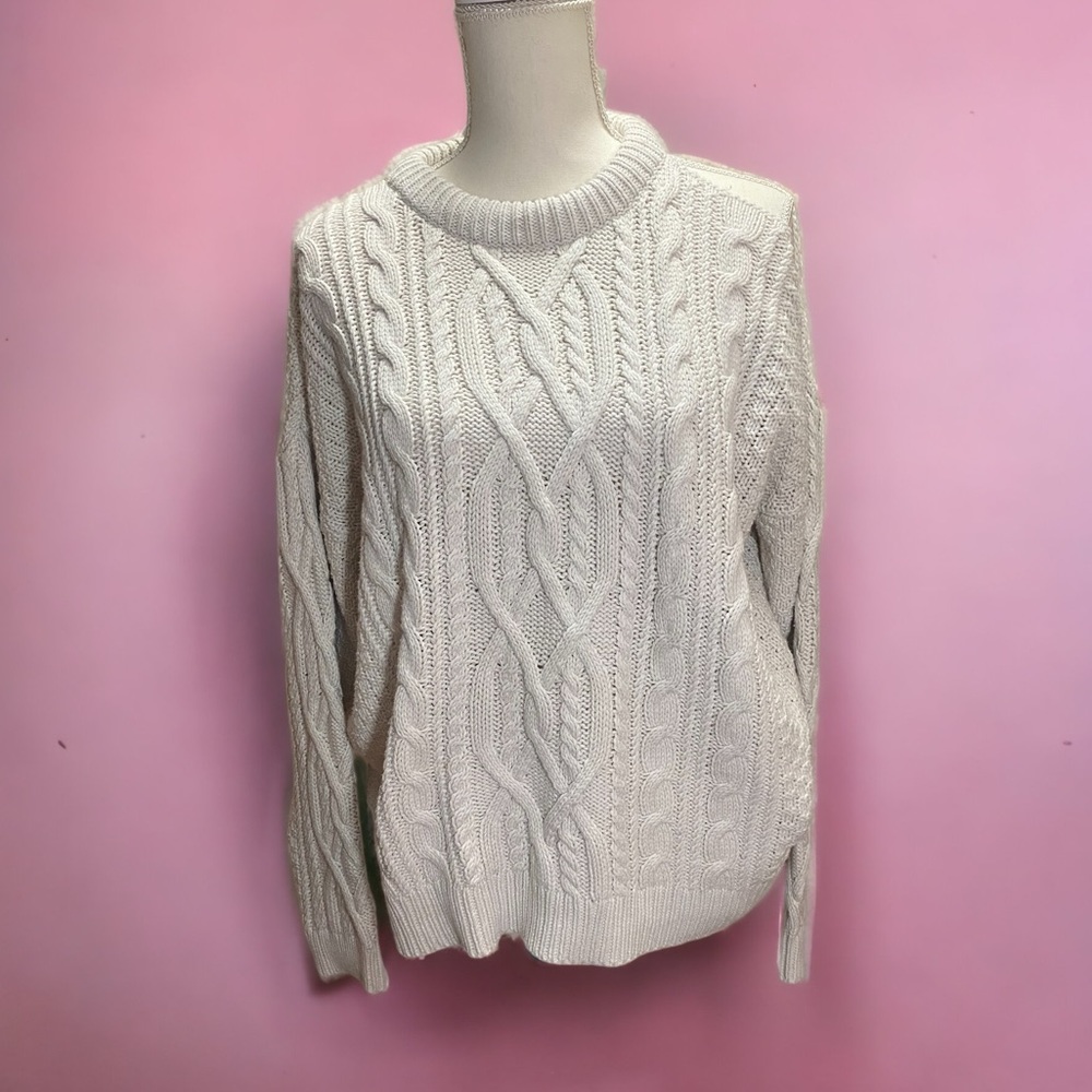 360 Sweater Cold Shoulder sweater